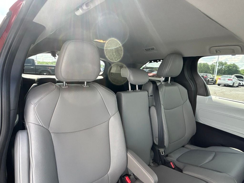 2026 Toyota Sienna XLE 8 Passenger