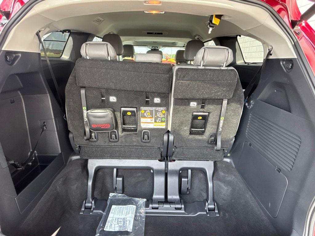 2026 Toyota Sienna XLE 8 Passenger