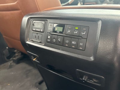 2014 Toyota Sequoia Platinum