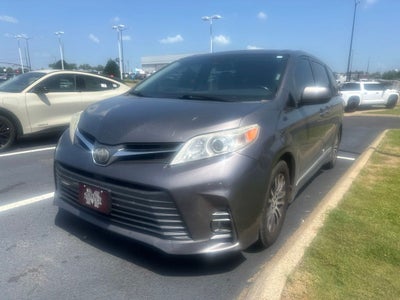 2019 Toyota Sienna XLE Premium 8 Passenger