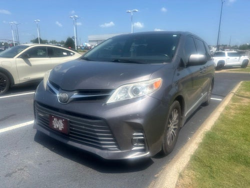2019 Toyota Sienna XLE Premium 8 Passenger