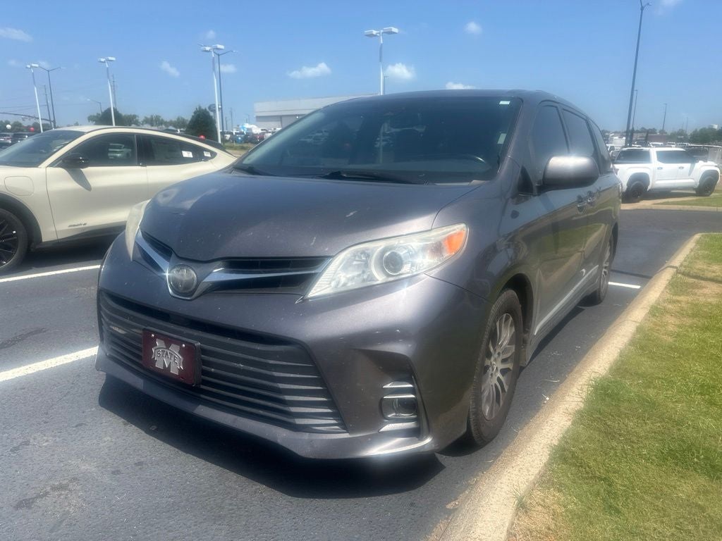 2019 Toyota Sienna XLE Premium 8 Passenger