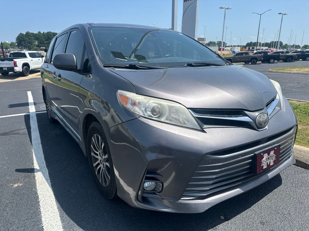 2019 Toyota Sienna XLE Premium 8 Passenger