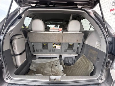 2019 Toyota Sienna XLE Premium 8 Passenger