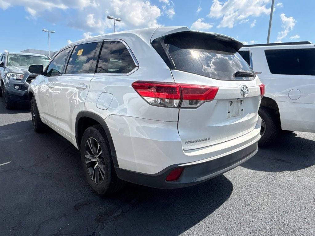 2017 Toyota Highlander LE