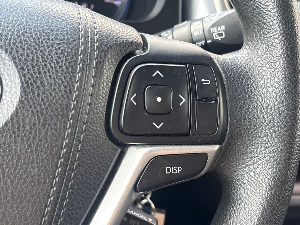 2016 Toyota Highlander LE