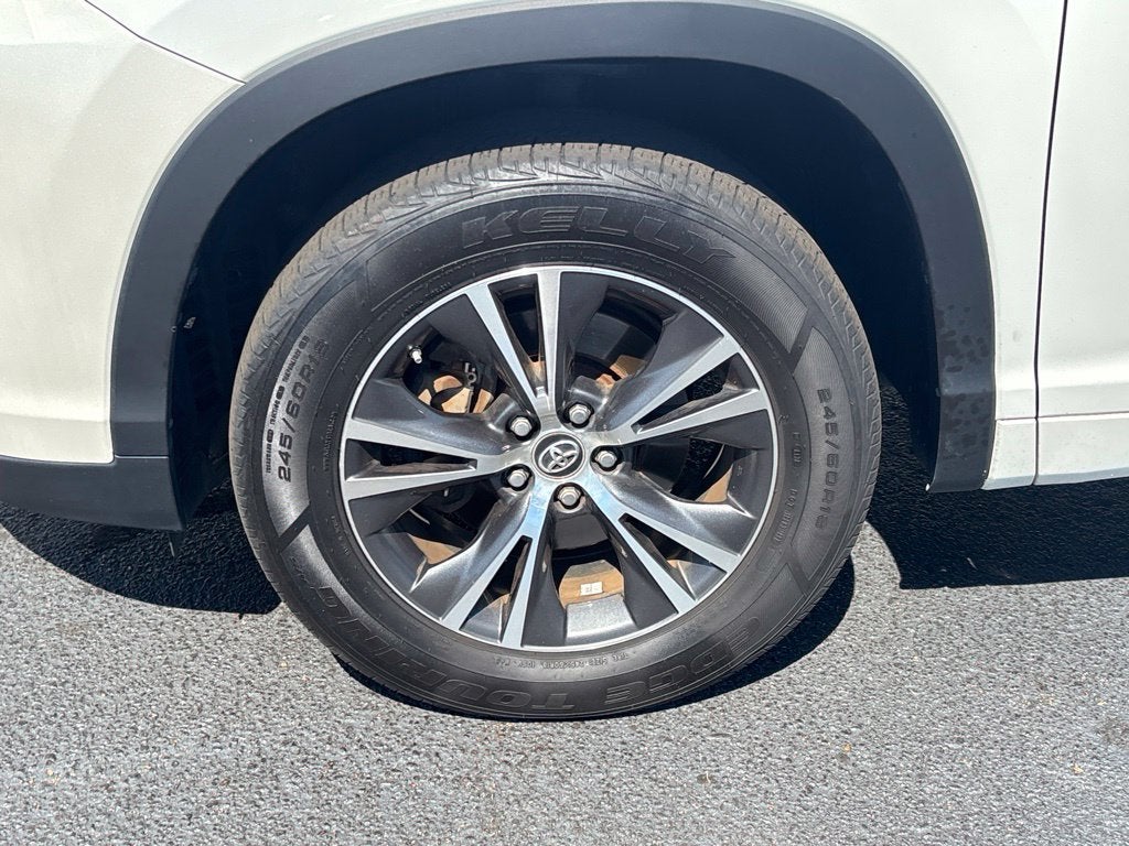 2017 Toyota Highlander LE