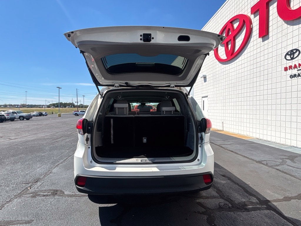 2017 Toyota Highlander LE