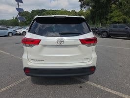 2017 Toyota Highlander LE