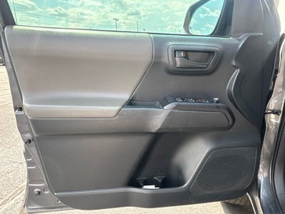 2017 Toyota Tacoma SR