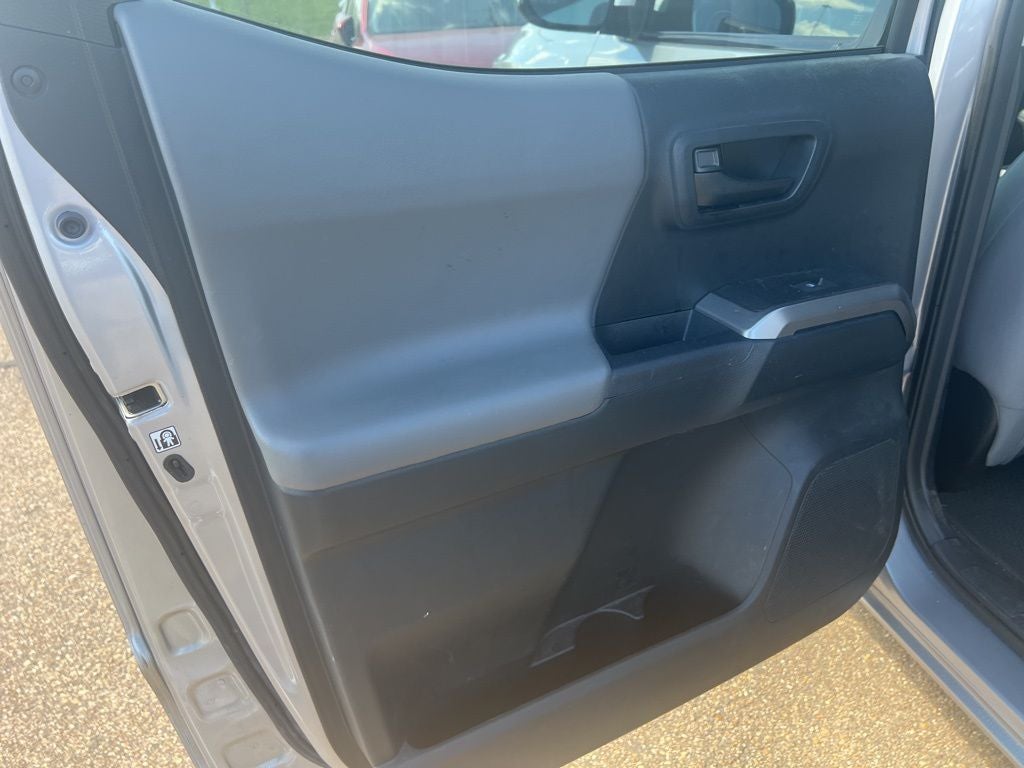 2016 Toyota Tacoma SR5