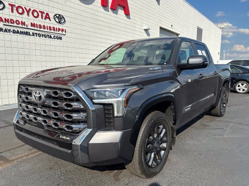 2025 Toyota Tundra Hybrid Platinum