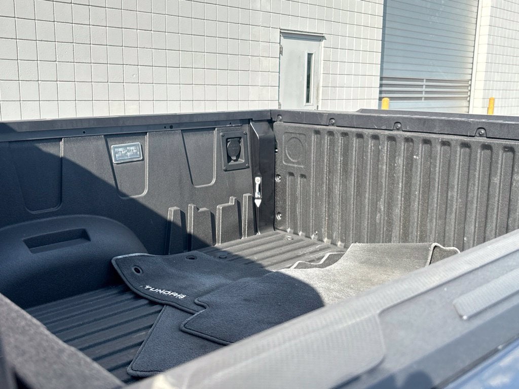 2025 Toyota Tundra Hybrid Platinum