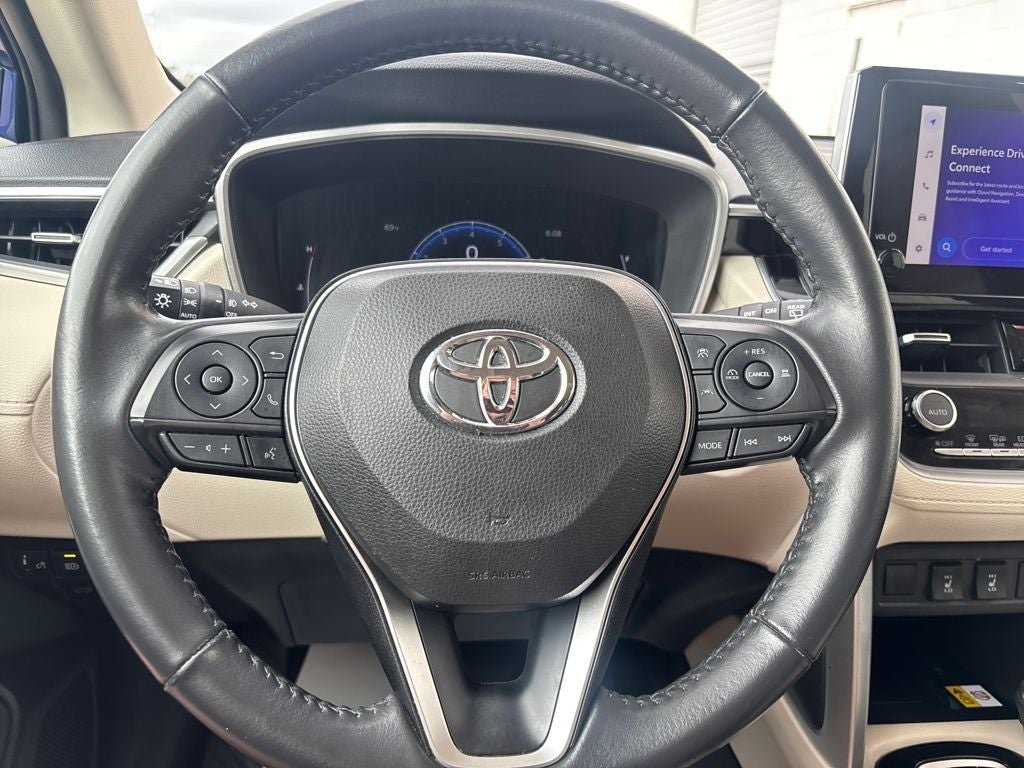 2023 Toyota Corolla Cross XLE