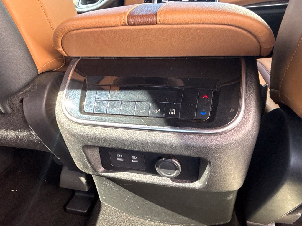 2025 Nissan Armada SL