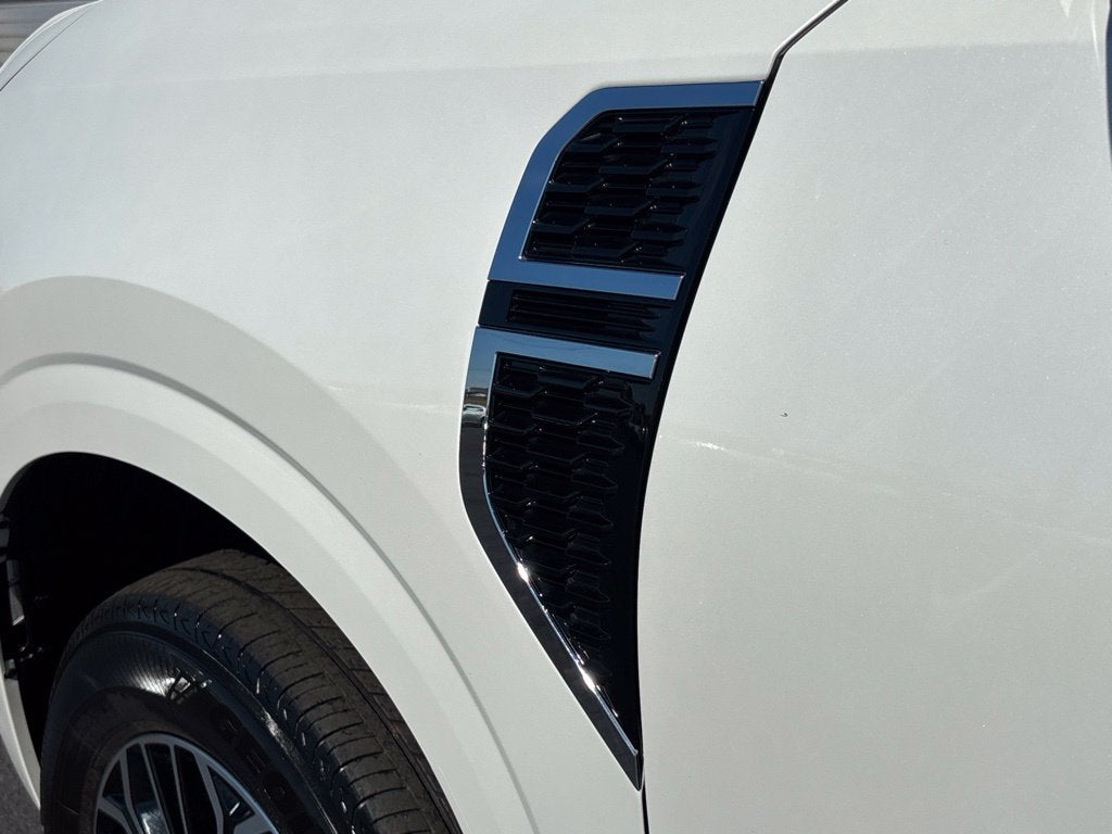 2025 Nissan Armada SL