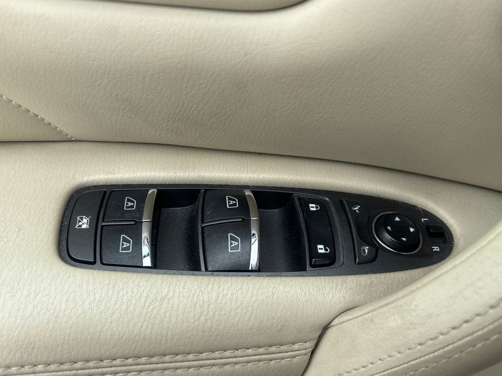 2017 INFINITI QX80 Base