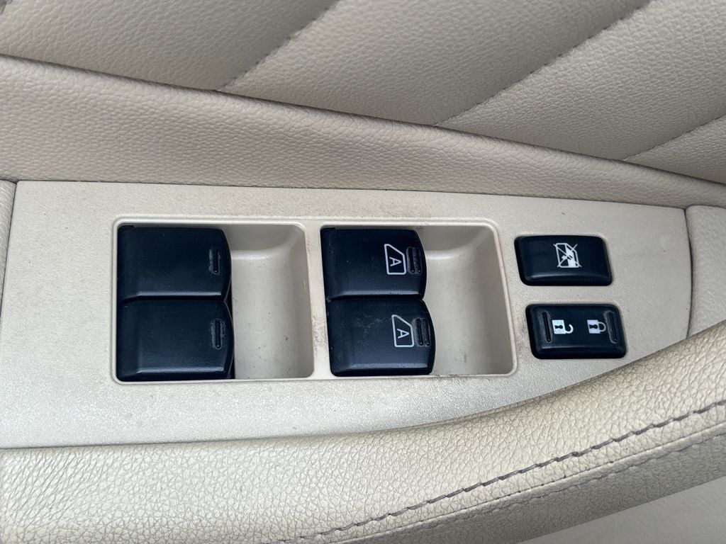 2014 INFINITI QX70 Base