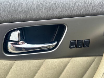 2014 INFINITI QX70 Base