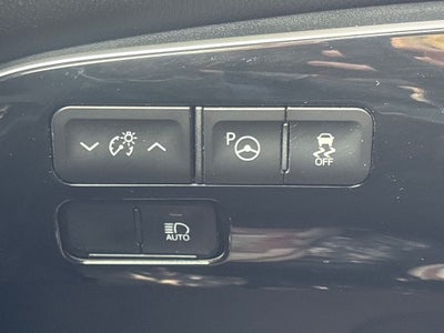 2022 Toyota Prius XLE