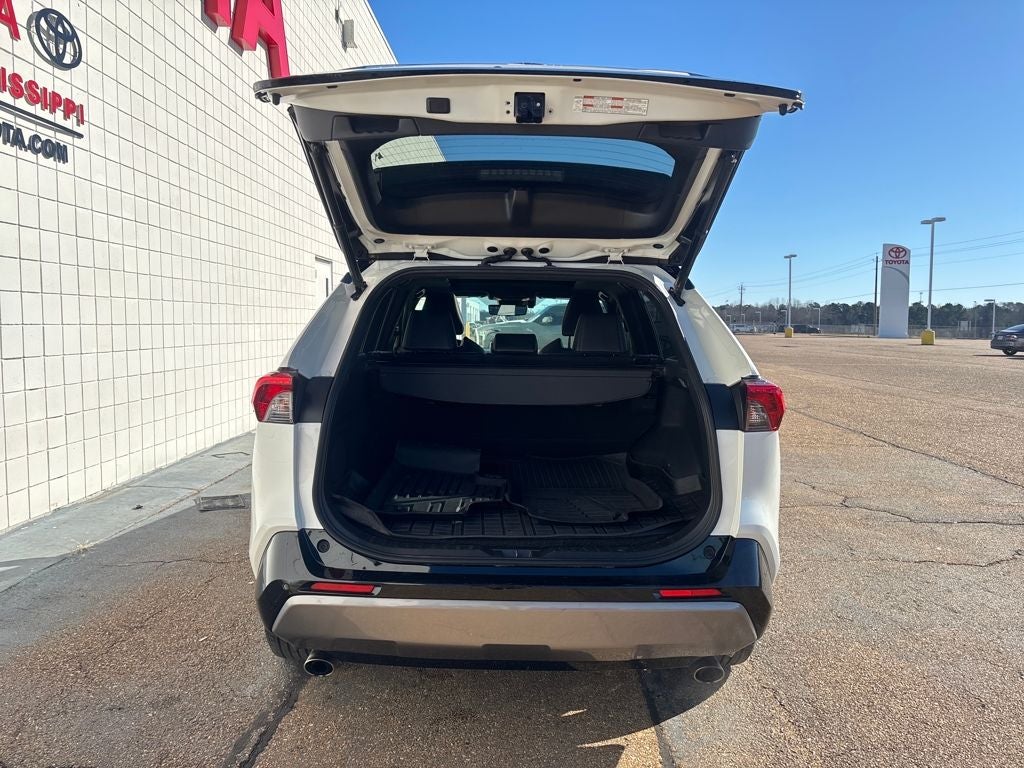 2020 Toyota RAV4 Hybrid XSE