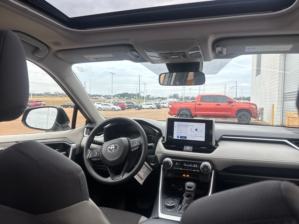 2025 Toyota RAV4 Hybrid XLE