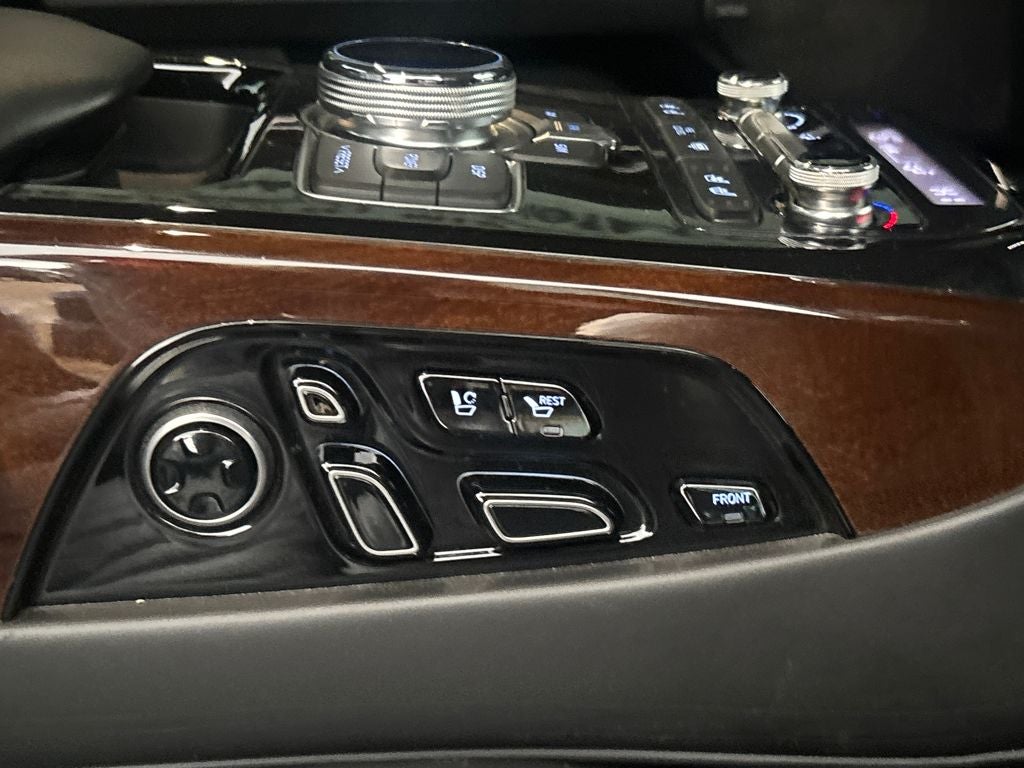 2017 Genesis G90 5.0 Ultimate