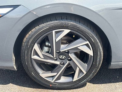 2024 Hyundai Elantra Limited