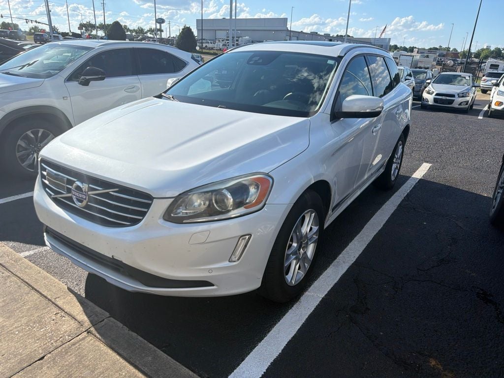 2016 Volvo XC60 T5 Drive-E Platinum