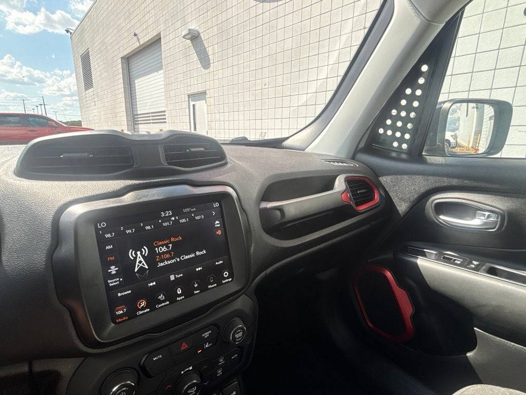 2022 Jeep Renegade Trailhawk