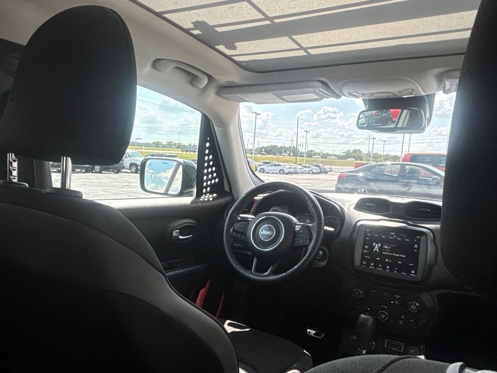 2022 Jeep Renegade Trailhawk