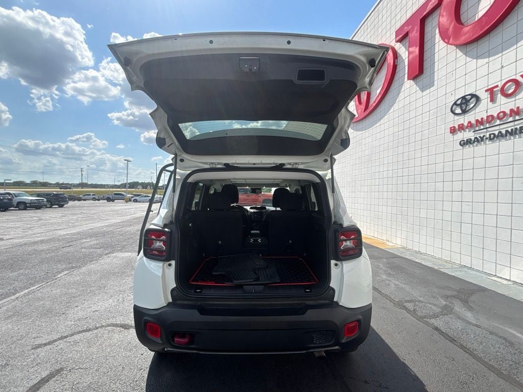 2022 Jeep Renegade Trailhawk