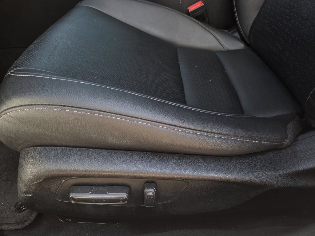 2024 Honda Civic Hatchback EX-L