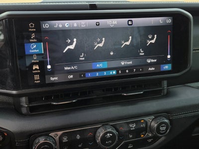 2024 Jeep Wrangler 4-Door Sahara 4x4