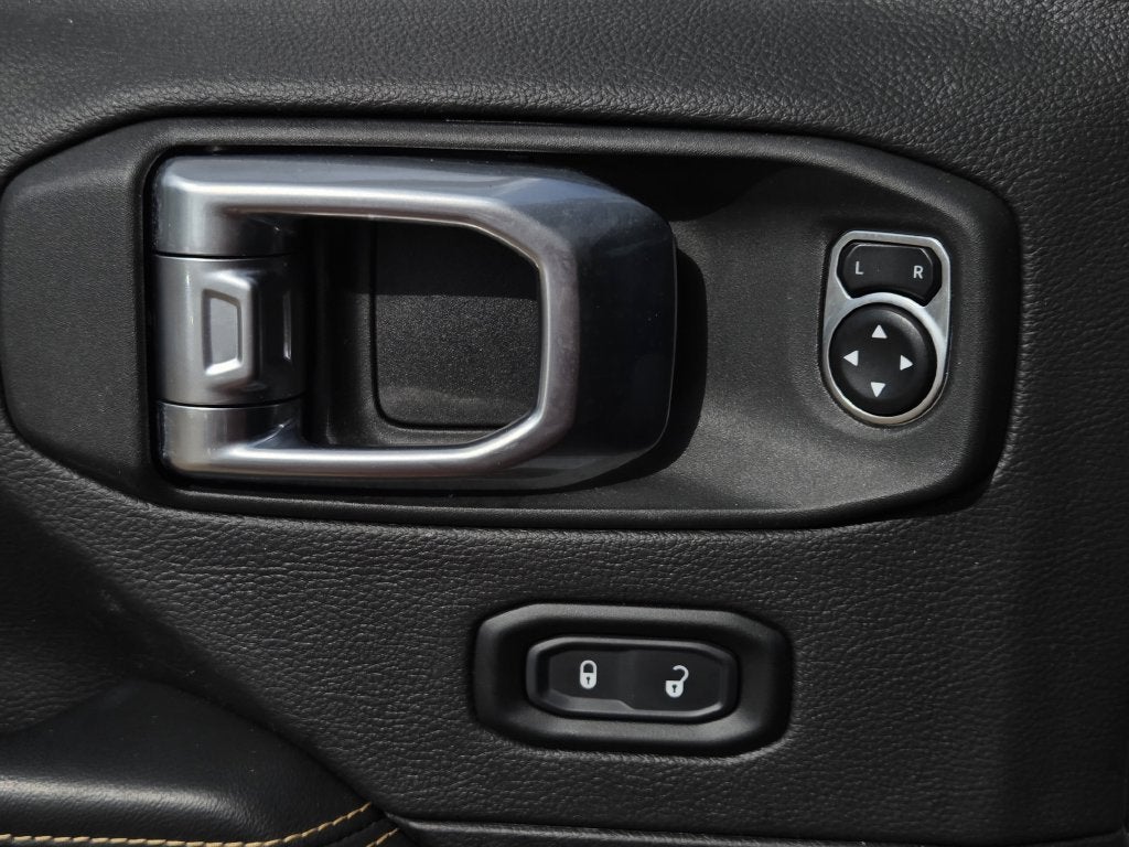 2024 Jeep Wrangler 4-Door Sahara 4x4