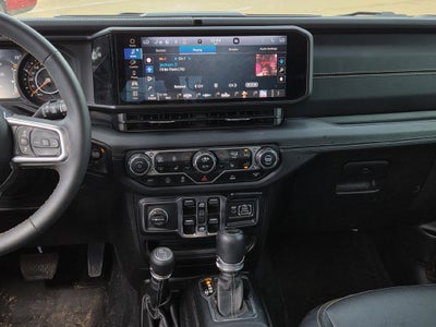 2024 Jeep Wrangler 4-Door Sahara 4x4