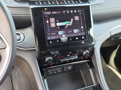 2023 Jeep Grand Cherokee Altitude 4x2