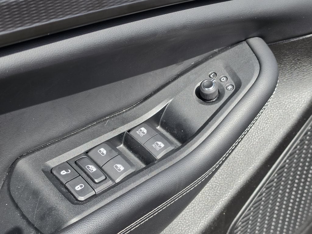2023 Jeep Grand Cherokee Altitude 4x2