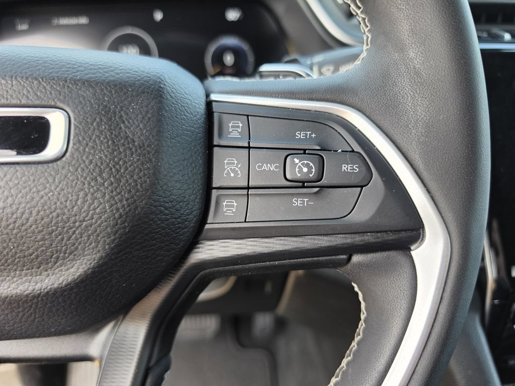2023 Jeep Grand Cherokee Altitude 4x2
