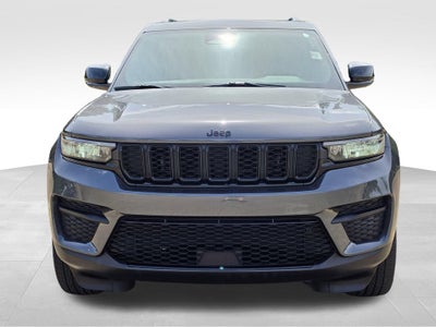 2023 Jeep Grand Cherokee Altitude 4x2