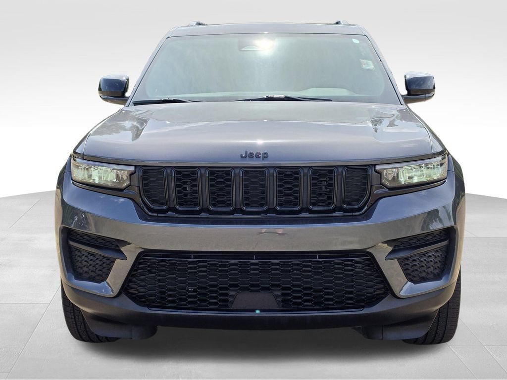 2023 Jeep Grand Cherokee Altitude 4x2