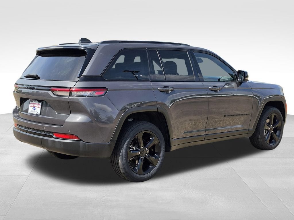 2023 Jeep Grand Cherokee Altitude 4x2