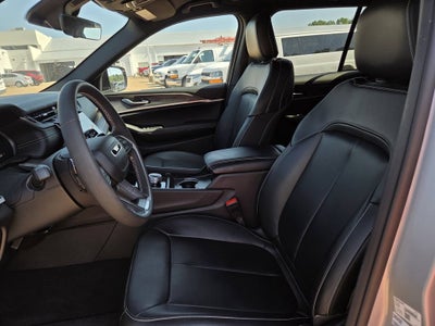 2025 Jeep Grand Cherokee Limited 4x2