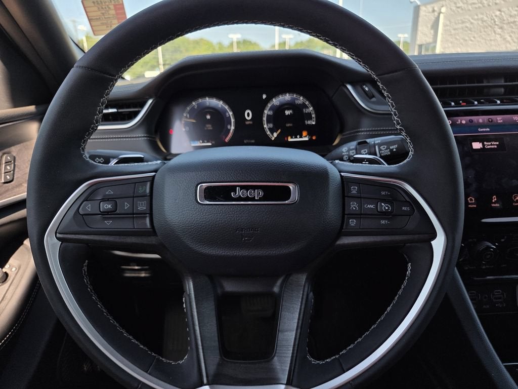 2025 Jeep Grand Cherokee Limited 4x2