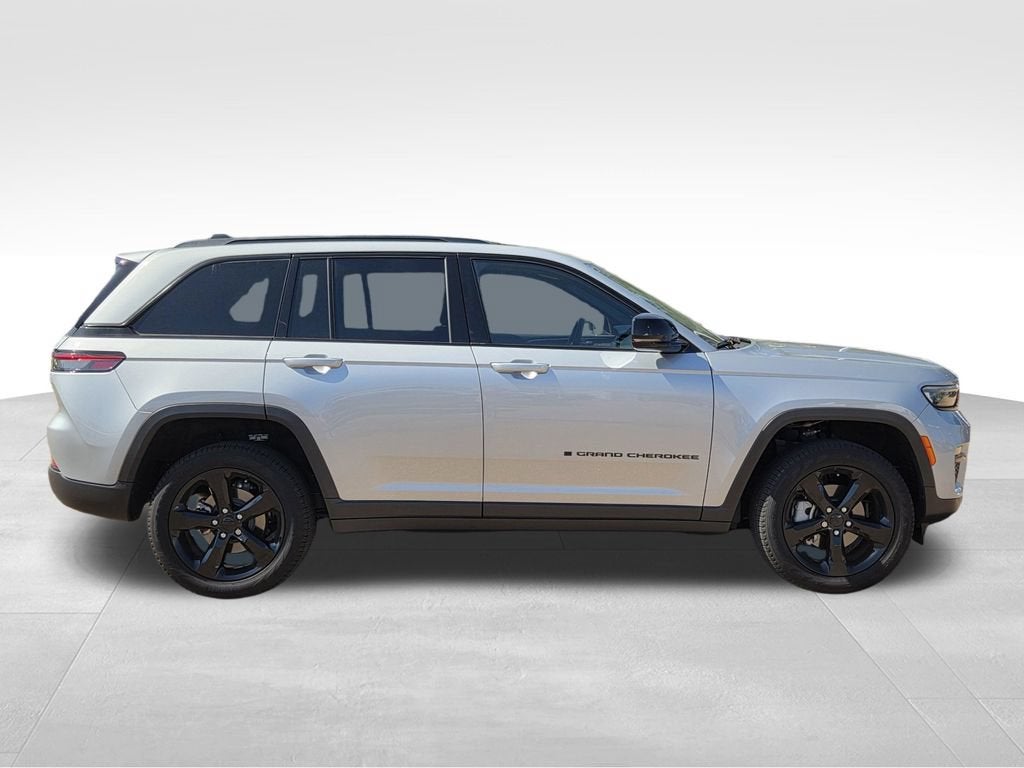 2025 Jeep Grand Cherokee Limited 4x2