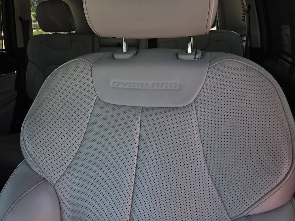 2022 Jeep Grand Cherokee 4xe Overland 4x4