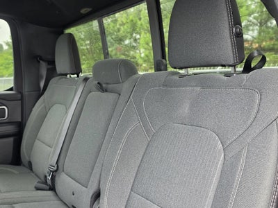 2023 RAM 1500 Big Horn Crew Cab 4x2 5'7" Box