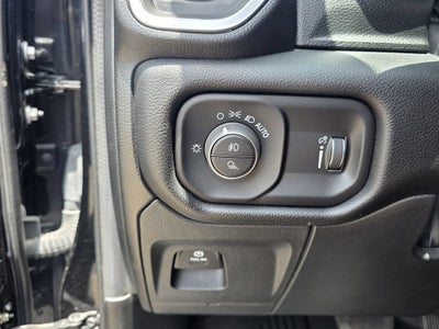 2023 RAM 1500 Big Horn Crew Cab 4x2 5'7" Box