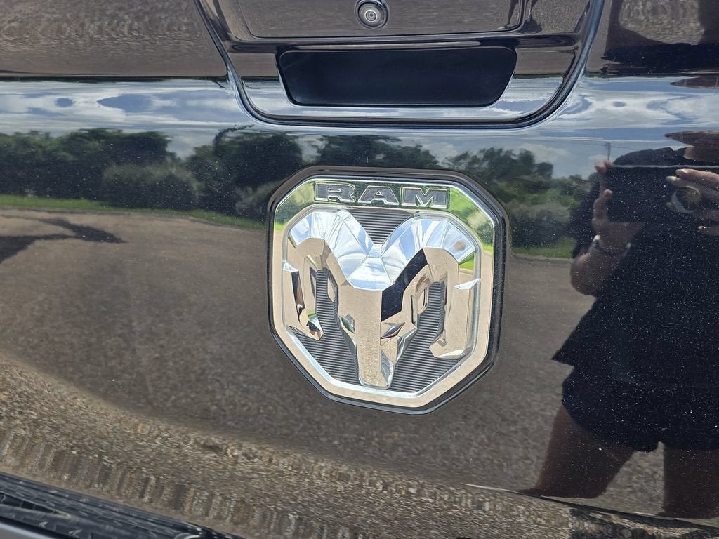 2023 RAM 1500 Big Horn Crew Cab 4x2 5'7" Box