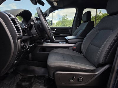 2024 RAM 1500 Big Horn Crew Cab 4x4 5'7" Box